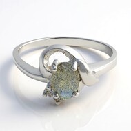 Anillo en plata con Labradorita