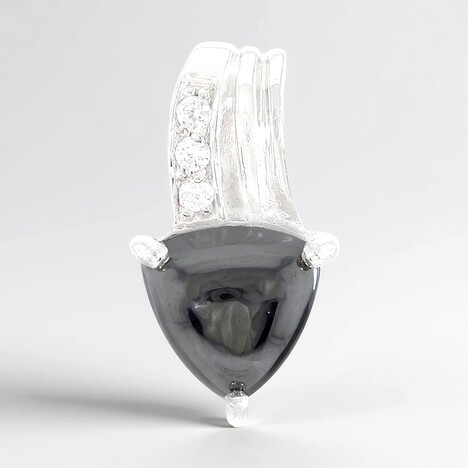 Pendentif en argent et Hématite noire