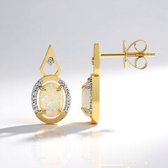 Orecchini in oro con Opale Bianco Brasiliano