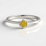 Anello in argento con Scapolite