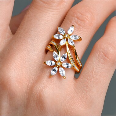Anillo en plata con Topacio blanco