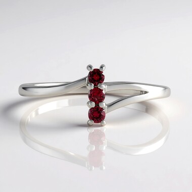 Anello in argento con Spinello Rosso