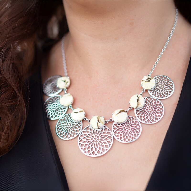 Collier en argent et Magnésite