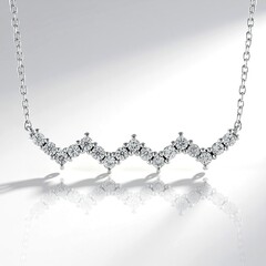 Collana in argento con Zircone
