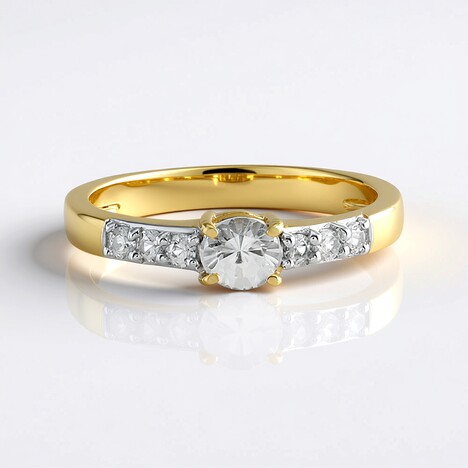 Anello in argento con Zircone