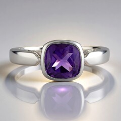 Anello in argento con Ametista Siberiana