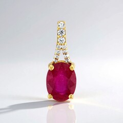 Ciondolo in argento con Rubino Bemainty