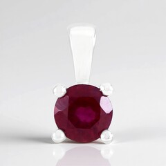 Ciondolo in argento con Rubino del Madagascar