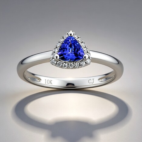 Anello in oro con Tanzanite AAA