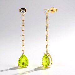 Orecchini in oro con Peridoto Dashihe  (CIRARI)