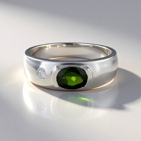 Anello in argento con Diopside Russo