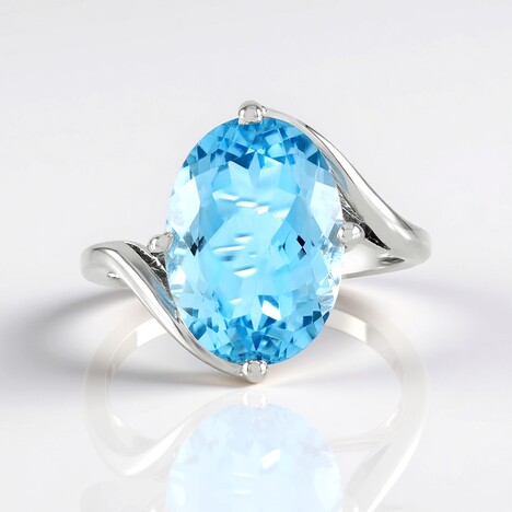 Anello in argento con Topazio Blu Cielo