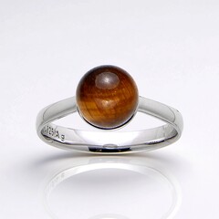 Anello in argento con Occhio di Tigre