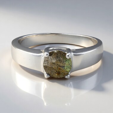 Anello in argento con Spectrolite