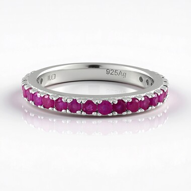 Anillo en plata con Rubí