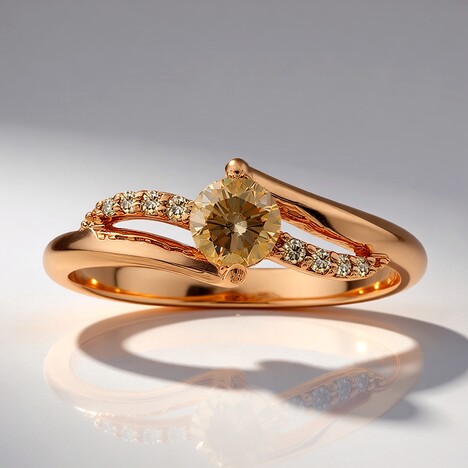 Anello in oro con Diamante Rose de France VS1 di Argyle (Annette)