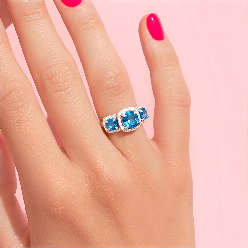 Anillo en plata con Topacio de Marambaia