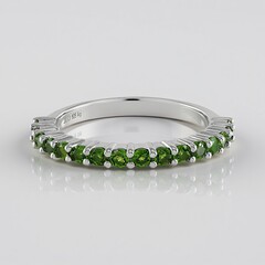 Anello in argento con Diopside Russo