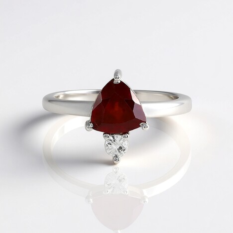 Anello in argento con Granato Essonite