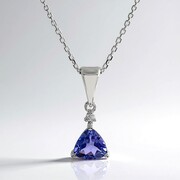 Collana in oro con Tanzanite AAA