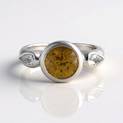 Anello in argento con Zircone Giallo