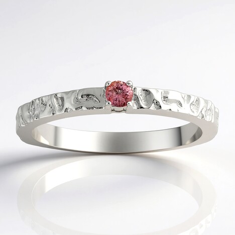 Anello in argento con Pezzottaite