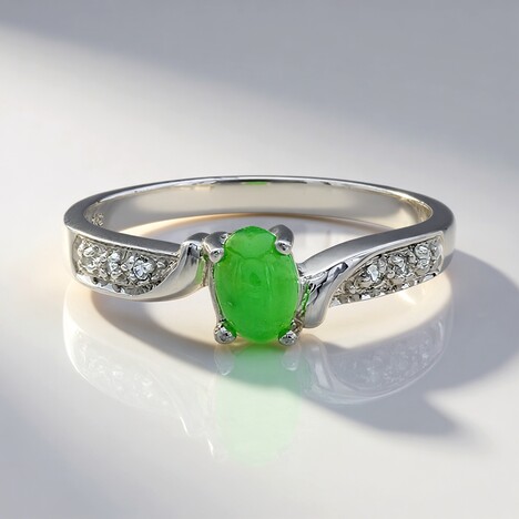Anello in argento con Crisoprasio Imperiale