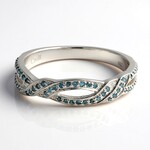 Anello placcato in platino con Diamante Fancy