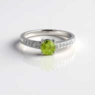 Anello in argento con Sfene