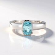 Anillo en plata con Zircón de Ratanak Kirí