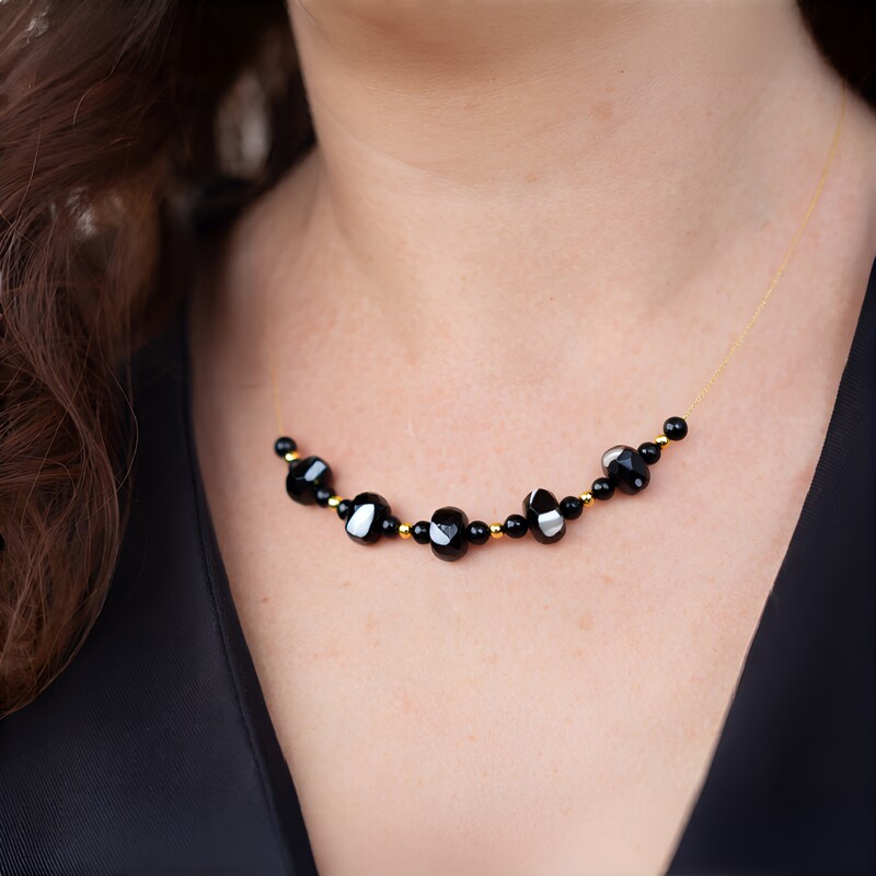 Edelstein-Silberhalskette