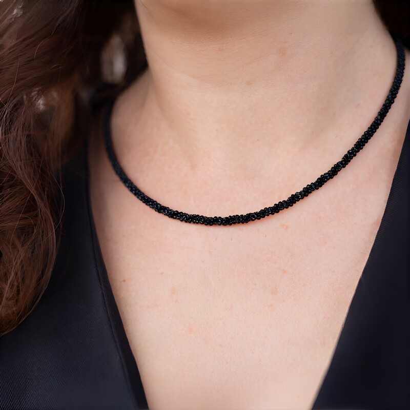 Collier en argent et Spinelle noir