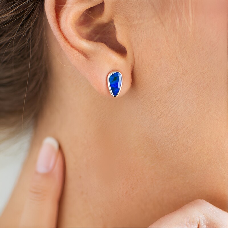 Zilveren oorbellen met opaal doubletten (MONOSONO COLLECTION)