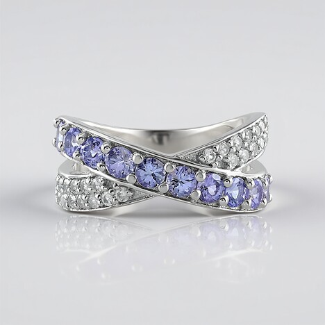 Anello in argento con Tanzanite