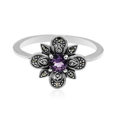 Anello in argento con Ametista