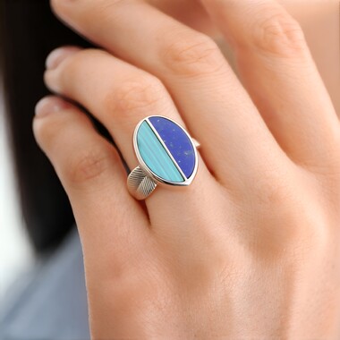 Zilveren ring met een Malachiet