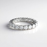 Anello in argento con Zircone