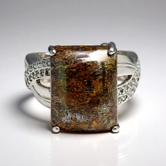 Anello in argento con Quarzo Dinosauro