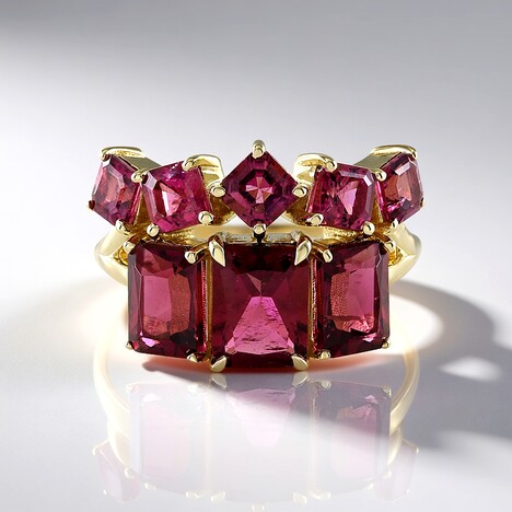 Anello in oro con Tormalina Rosa Nigeriana (Adela Gold)