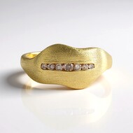 Zilveren ring met een I2 Champagne Diamant