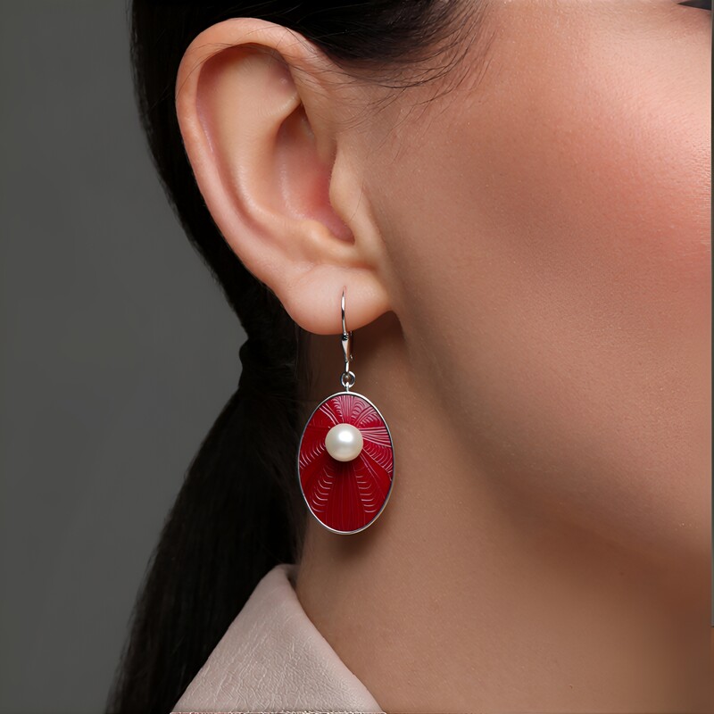 White Freshwater Pearl Silver Earrings (Adela Silber)