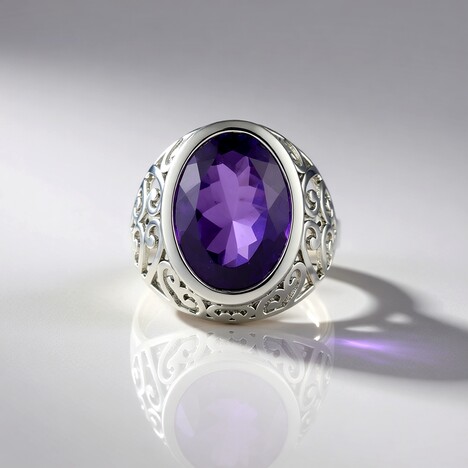 Anello in argento con Ametista Siberiana