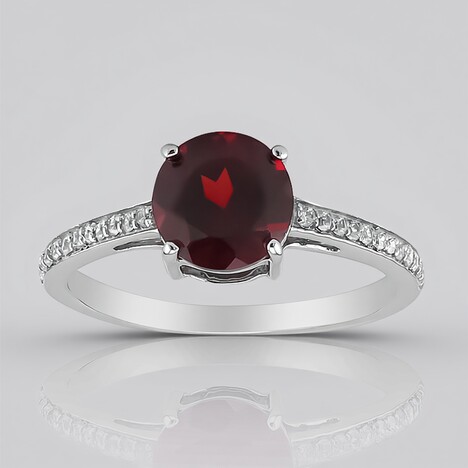 Anello in argento con Granato Mozambico