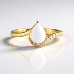 Anello in argento con Opale di Welo