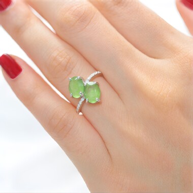 Zilveren ring met keizerlijke chrysopraasstenen