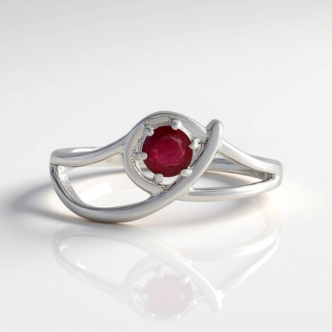 Anello in argento con Rubino del Madagascar