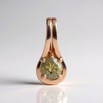 Ciondolo in oro con Diamante Rose de France VS1 di Argyle (Annette)