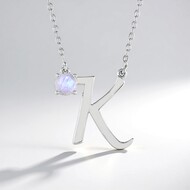Collar en plata con Piedra de Luna arcoíris