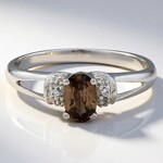 Anello in argento con Zircone Cannella