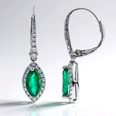 Orecchini in oro con Smeraldo Zambia AAA